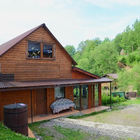 Gostynnyi Dvir U Marichky Hotel Лазещина Екстериор снимка