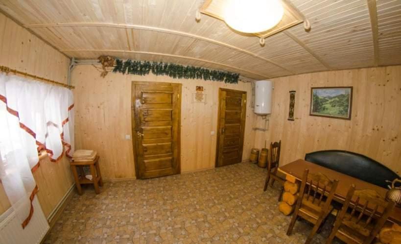 Gostynnyi Dvir U Marichky Hotel Лазещина Екстериор снимка