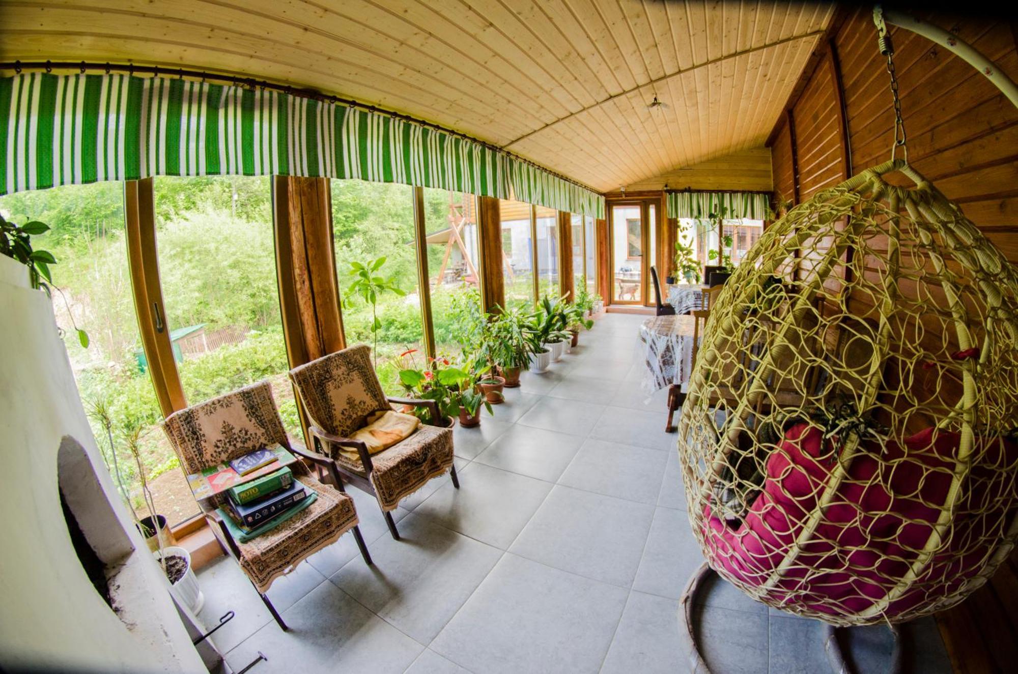 Gostynnyi Dvir U Marichky Hotel Лазещина Екстериор снимка
