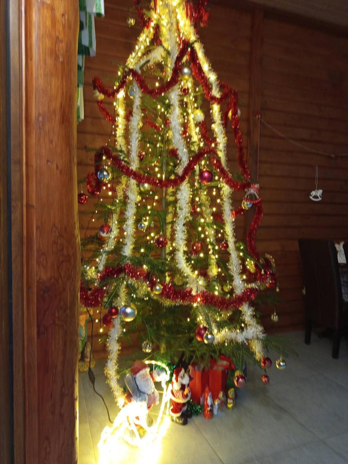 Gostynnyi Dvir U Marichky Hotel Лазещина Екстериор снимка