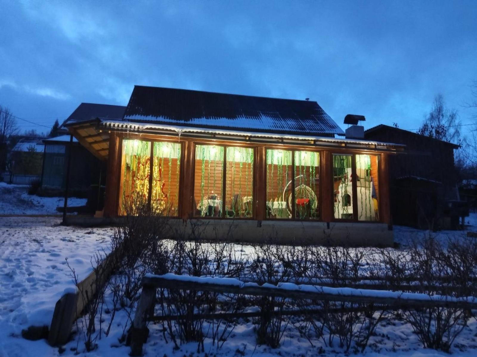 Gostynnyi Dvir U Marichky Hotel Лазещина Екстериор снимка